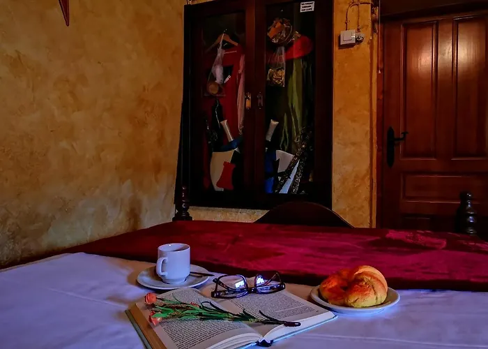 Casa Rural Temática Spa Señorío de Montero Cenizate